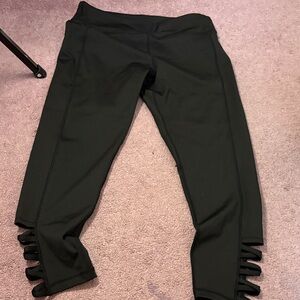 Yelete Black Leggings with Cut-Out Detail